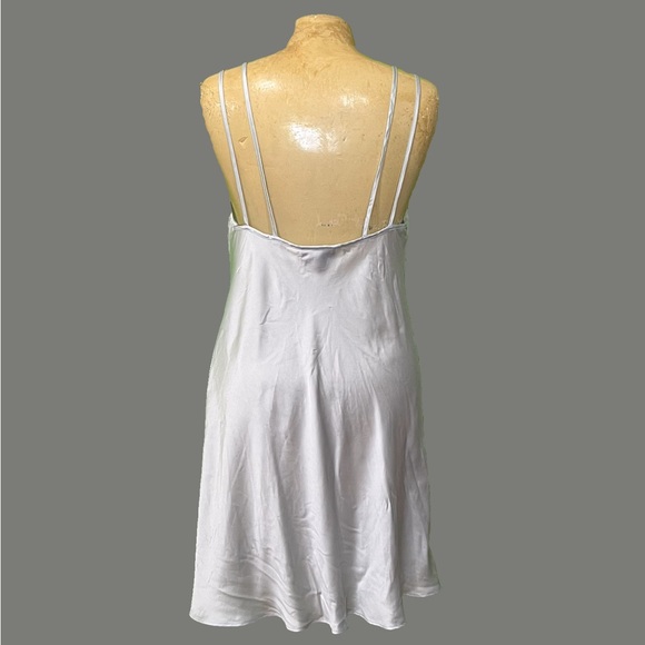 🩶🎀Bow Silk Slip Dress🎀🩶 - Picture 3 of 7